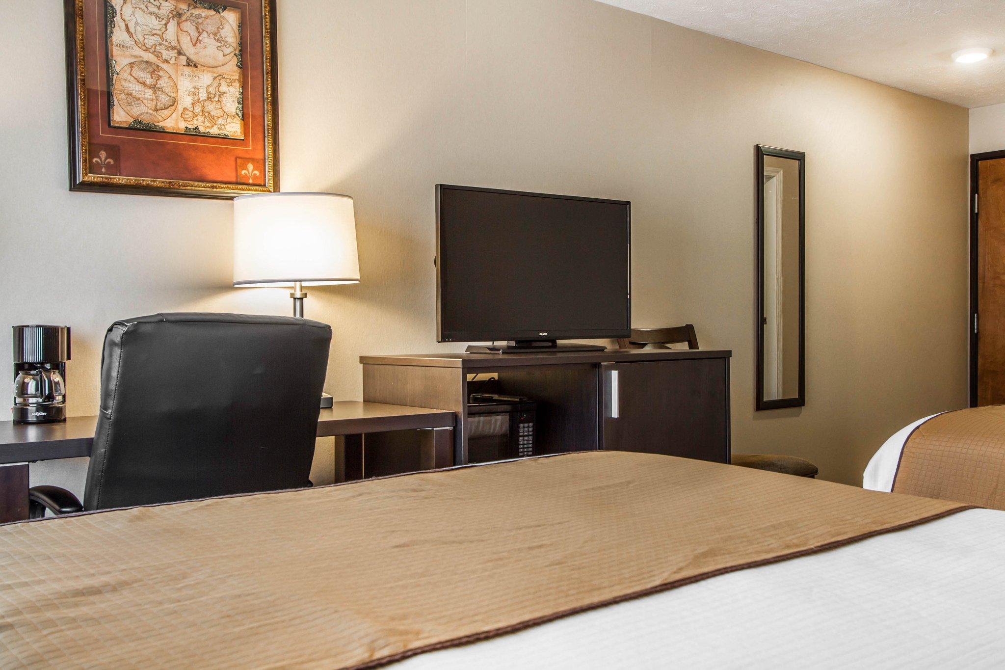 Quality Inn & Suites South Portland Exterior photo